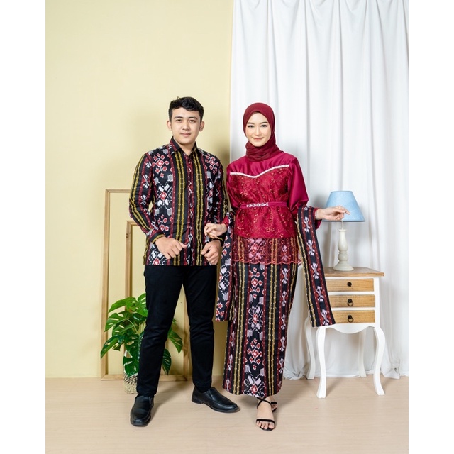 COUPLE MARWAH DEBBY STORE