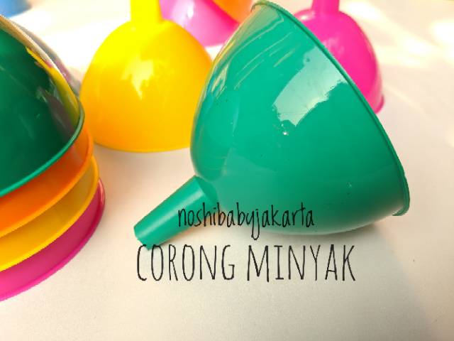 Corong minyak aneka warna