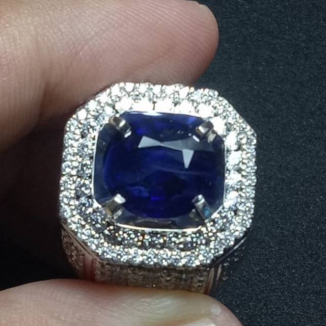Cincin pria natural blue sapphire vivid royal blue GRI 5crat up istimewa