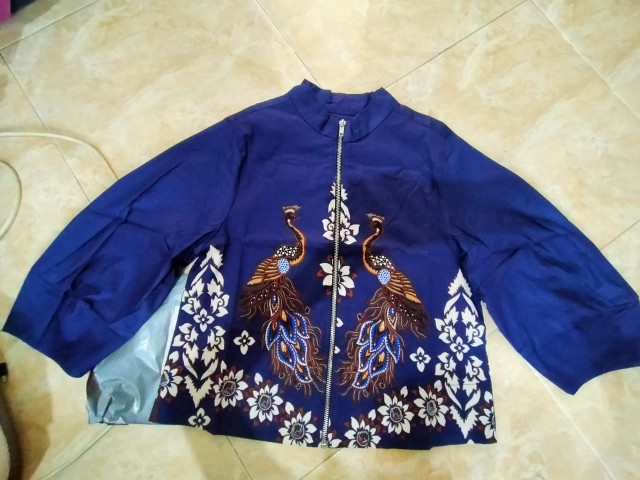 Maja - Bomber Jaket Batik Wanita