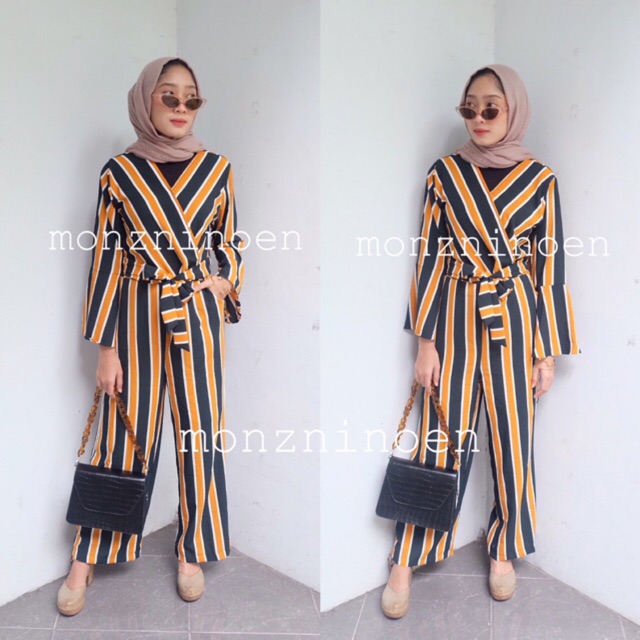 Zara stripy jumpsuit ( model campur )