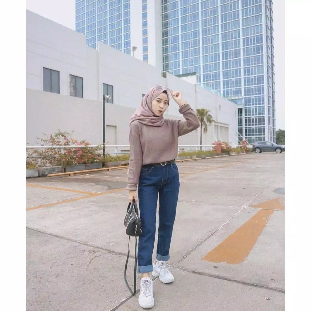 Boyfriend Baggy Snow/ Celana Baggy Jeans/ Celana Jeans Plain Boyfriend Washed Wanita Sleting Depan Pusatgrosir_solo