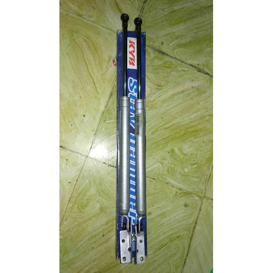 Shock bagasi avanza kayaba