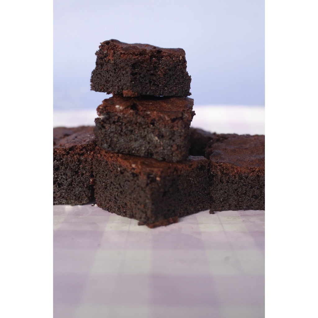 

Original Fudgy Brownies/ Brownies panggang / chocolate cake