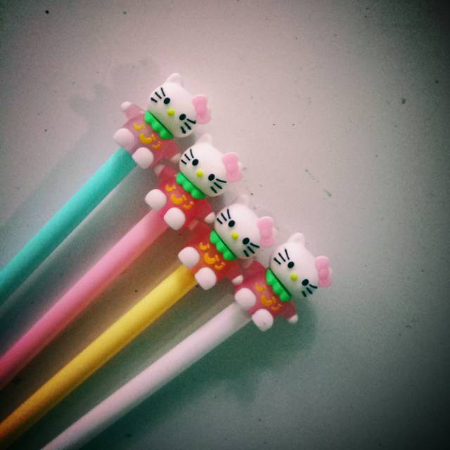 

Pen Gel Boneka HK 4 warna