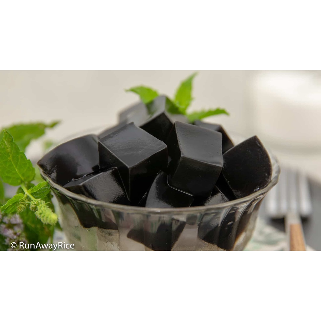 [HALAL] Happy Grass Guiling Grass Jelly Powder 110gr / Bubuk Cincau Puding Hitam Guilinggao Kuiling Gao