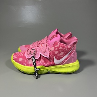 size 7 spongebob kyries