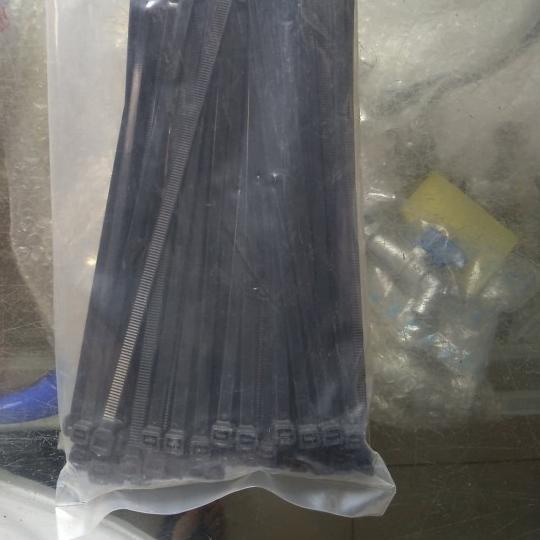 

❁ Kabel Tis / Cable Tie / Klip Kabel isi 100 Ukuran 4.8 x 200 Hitam ☀