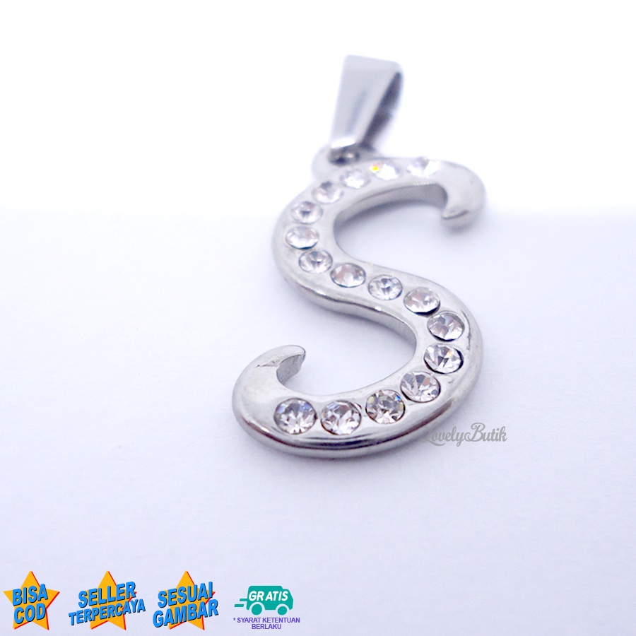 Lovelybutik Liontin Huruf Titanium Inisial S Klasik warna Gold Silver