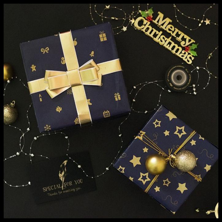 

Kertas Pembungkus Kado Natal Warna Biru Navy / Emas Tua Bahan Metal