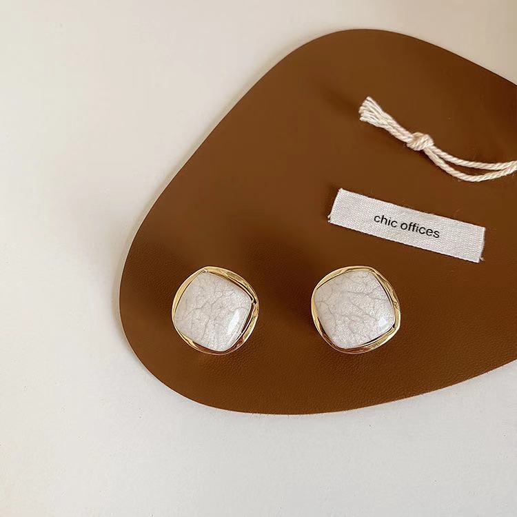 Anting Kotak Geometris Prancis vintage Elegan Untuk Wanita Aksesoris Telinga Korea