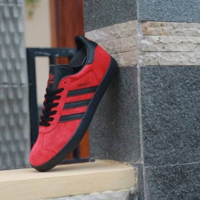 adidas gazelle red and black