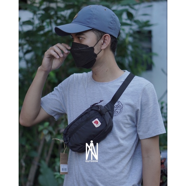 FJALLRAVEN HIGH COAST HIP PACK - BLACK