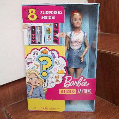 Barbie surprise doll dengan 2 career outfit