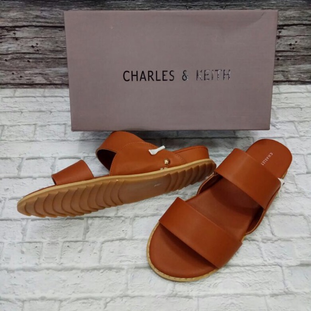 Charles n Keith Double Strip Khaki