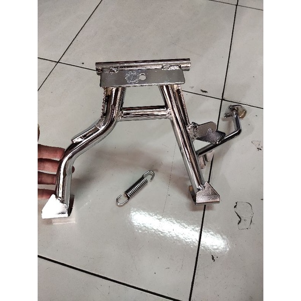 Standar tengah Ring 17 Honda all Beat-vario 110 karbu-scoopy import finishing chrome