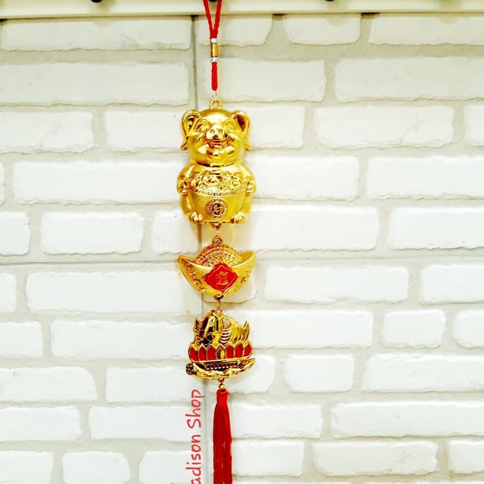 

Dijual Gantungan Imlek Babi Emas Besar Hiasan Yenpao Imlek Murah Parcel Kado Murah