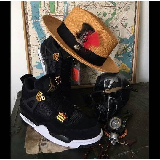 sepatu nike    nike jordan retro 4 rotalty    sepatu basket   Hitam  40