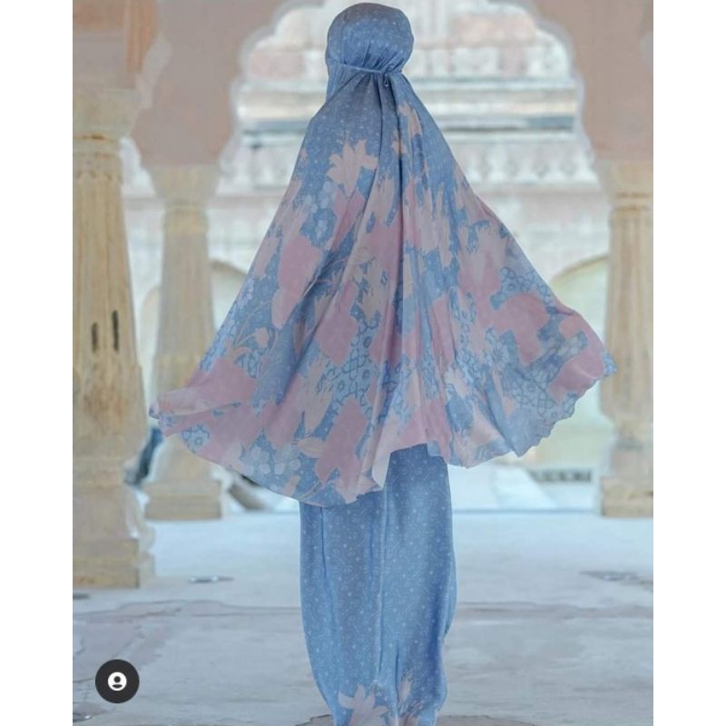 Buttonscarves Prayer Robe Maharani Blue