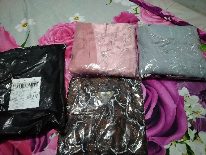 Set Couple Mika Dusty ---- Batik Couple Rossa Batik Brokat Modern Kebaya Kekinian