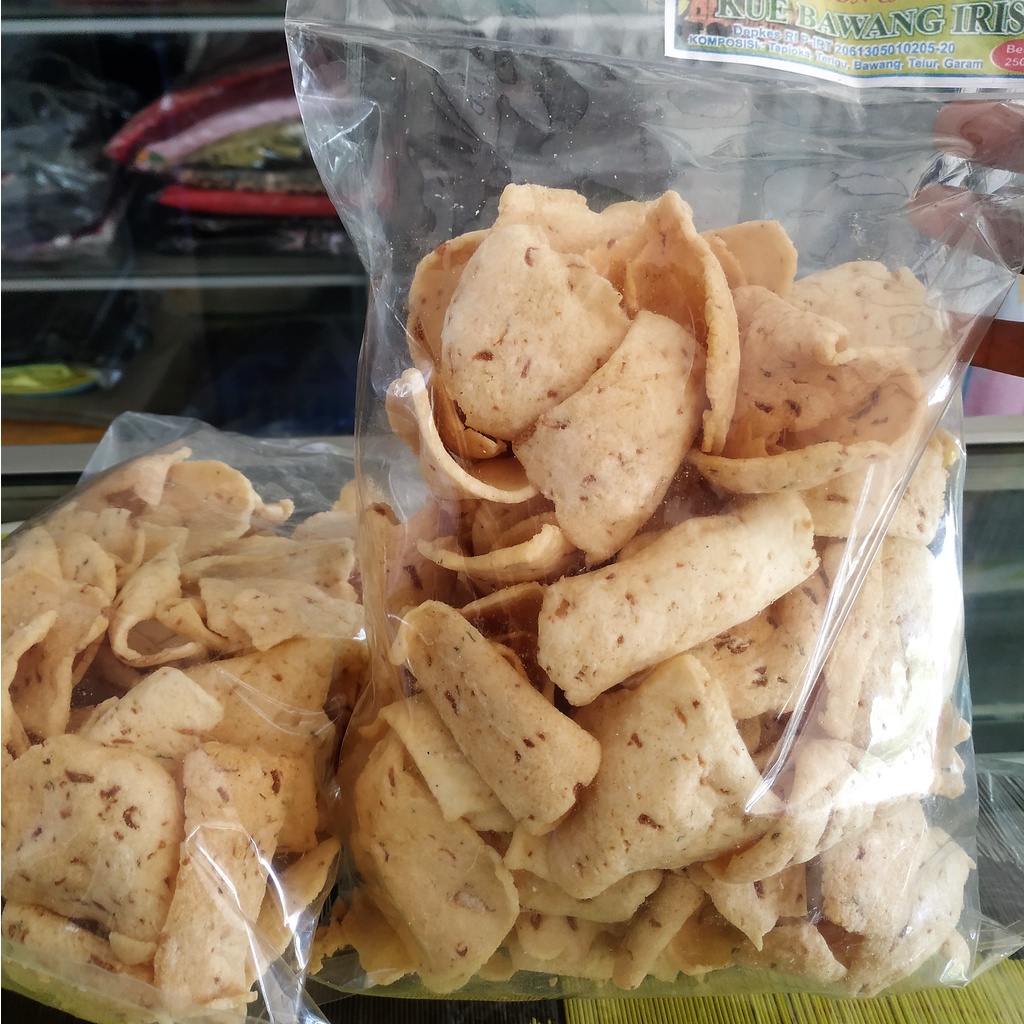 

KUE BAWANG