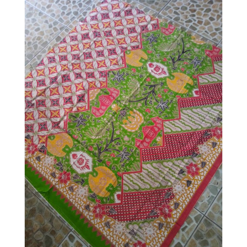 Kain Batik Solo motif wahyu tumurun modern dasar hijau