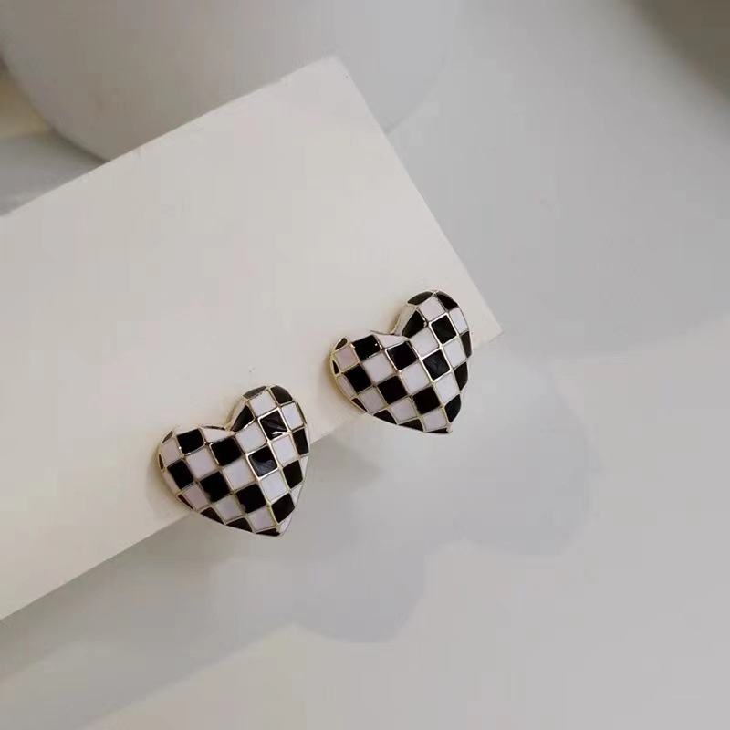 Anting Stud Desain Love Checkerboard Gaya Korea Untuk Wanita