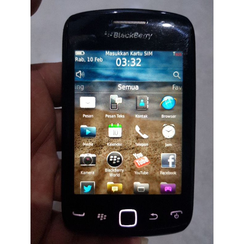 BLACKBERRY 9900 CURVE JADUL HANDPHONE BEKAS PAKAI