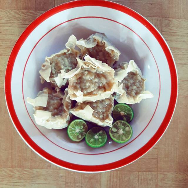 

Siomay bandung frozen (baso tahu LEZAT)