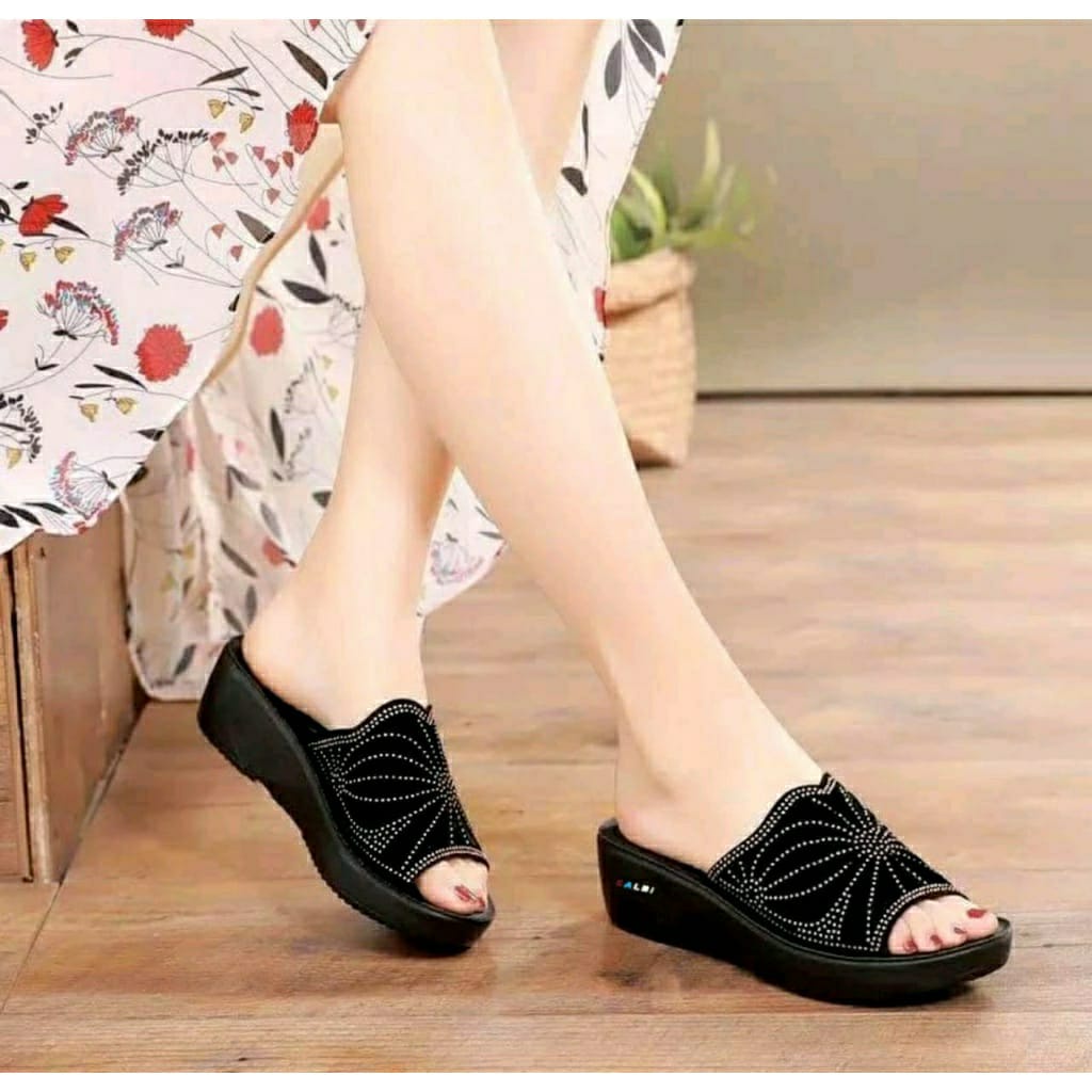 Calbi Wedges Wanita Original 100%