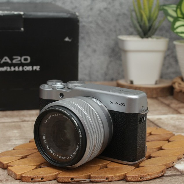 Fujifilm XA20 - Mirrorless Wifi - Kamera Spek XA3 M10 A5000