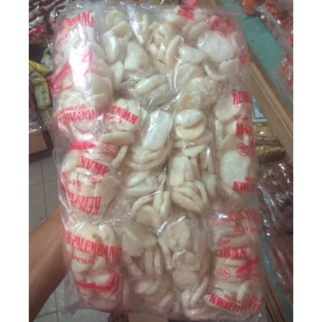 

Kerupuk palembang (1 pak isi 12)