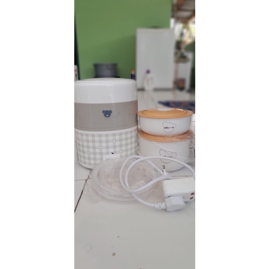 BEAR Lunch box electric preloved