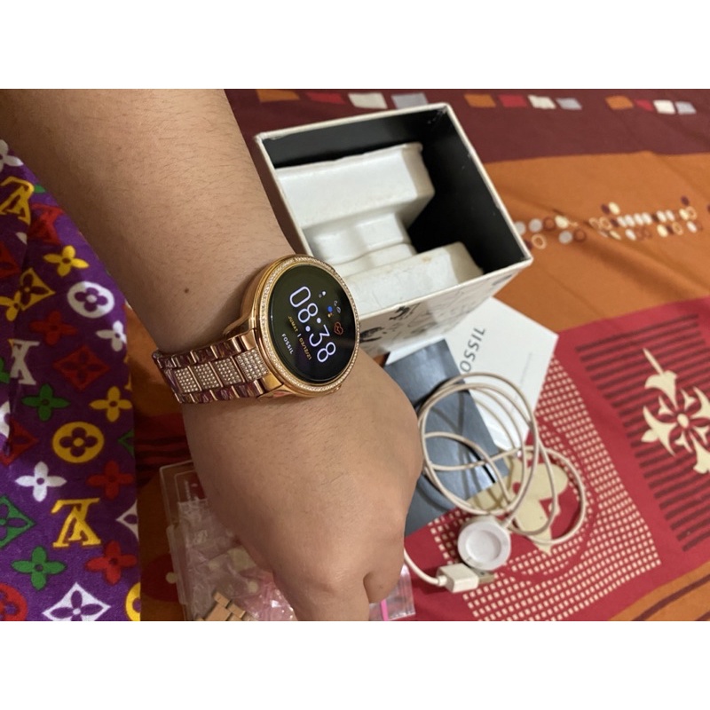preloved Fossil smartwatch gen 5E