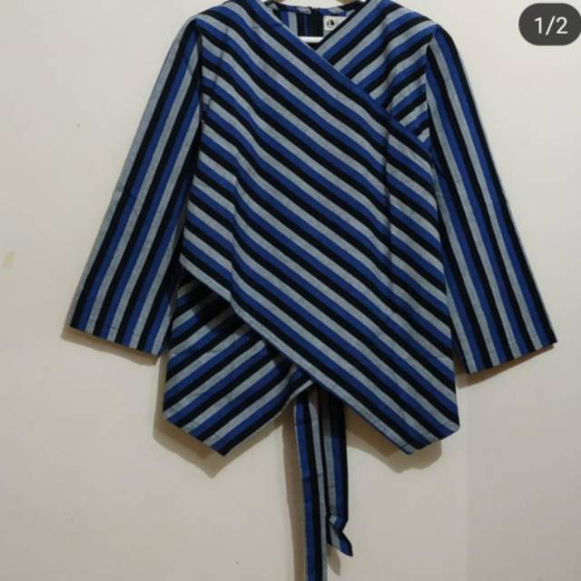 Blus casual wanita bahan lurik