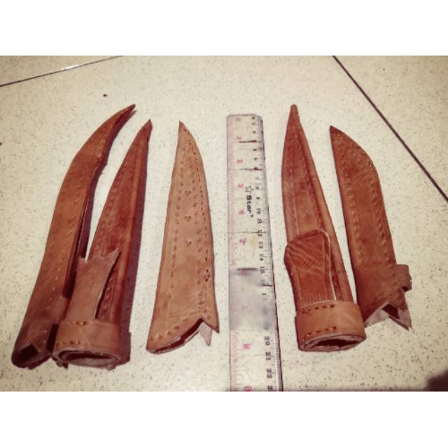 Sarung pisau kulit sapi