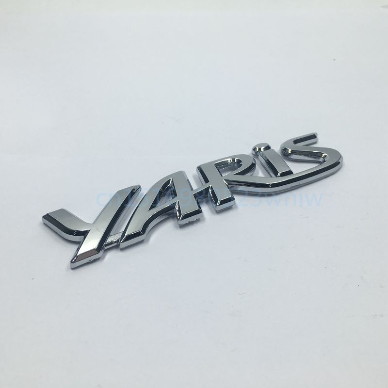 Emblem Mobil YARIS  Chrome