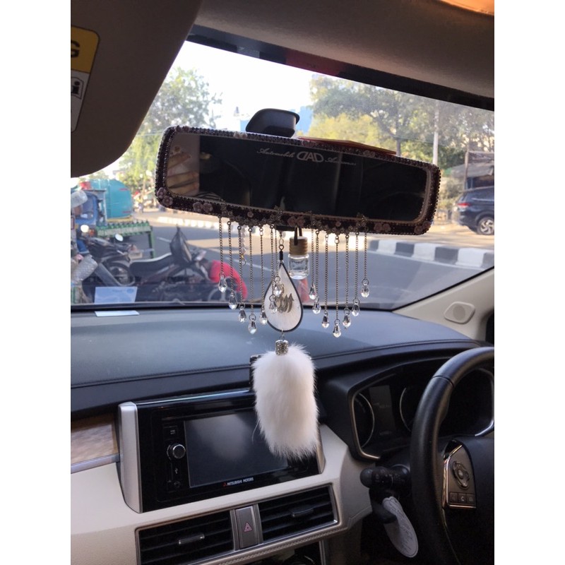 gantungan spion mobil Allah bulu putih Gantungan Spion Dalam Bulu Bulu DAD Crown Mahkota Chxnel