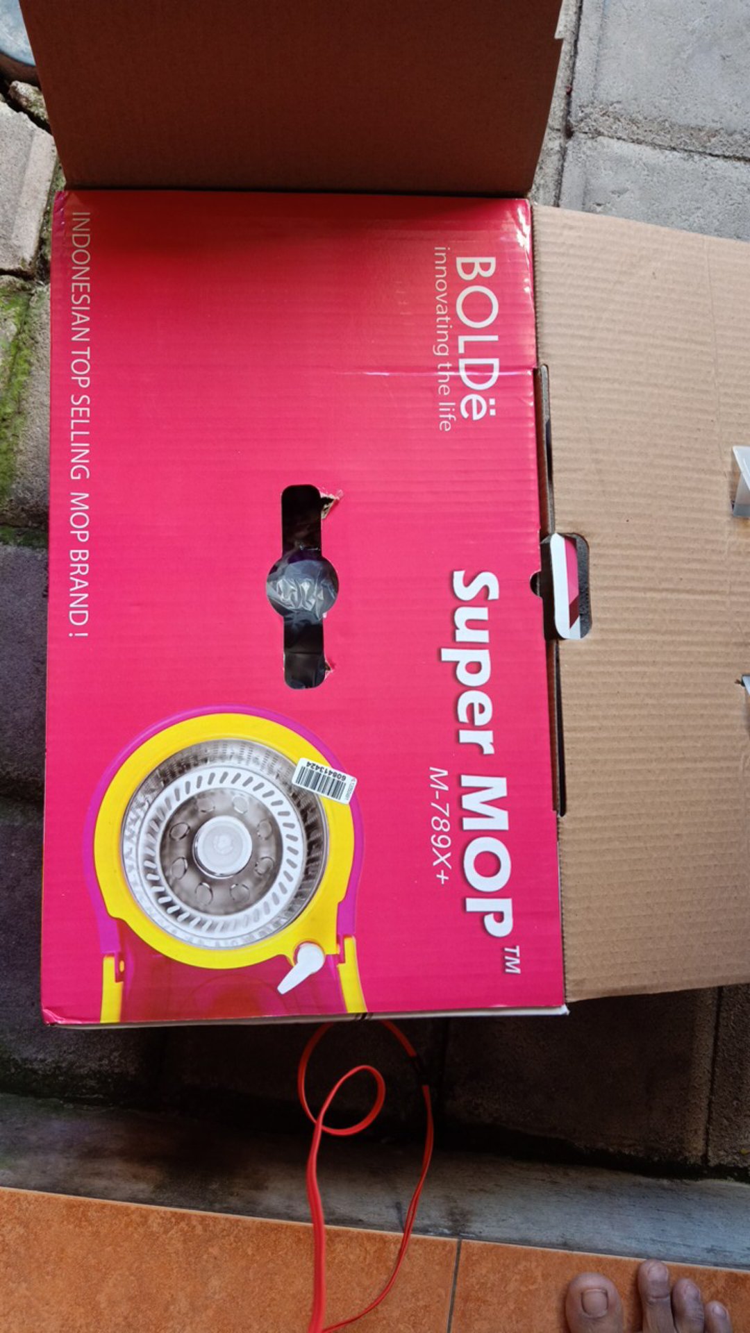 Super Mop Alat Pengepelan Putar Praktis Merk Bolde