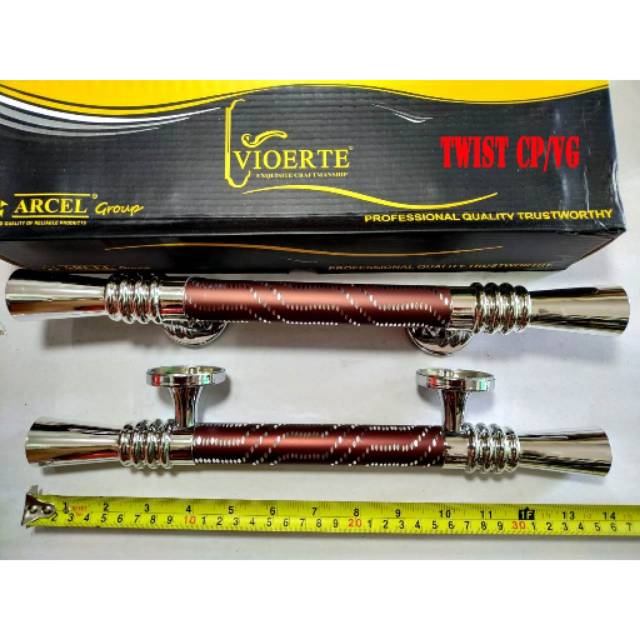 Tarikan pintu / Handle pintu