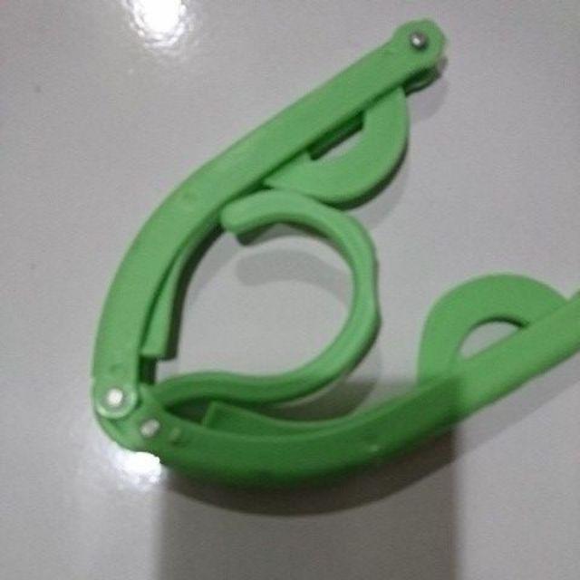 Hanger Baju Lipat