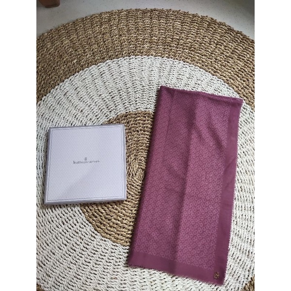 Preloved  Buttonscarves Tapis Rosewood