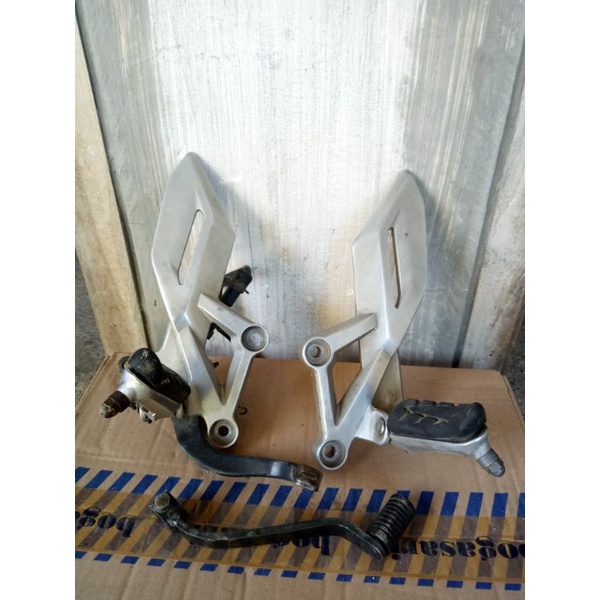 postep depan new cb 150r