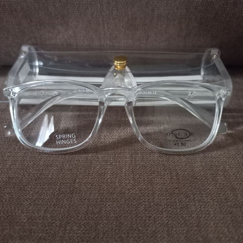 KACAMATA BACA OSCAR DE LA RENTA +1.5