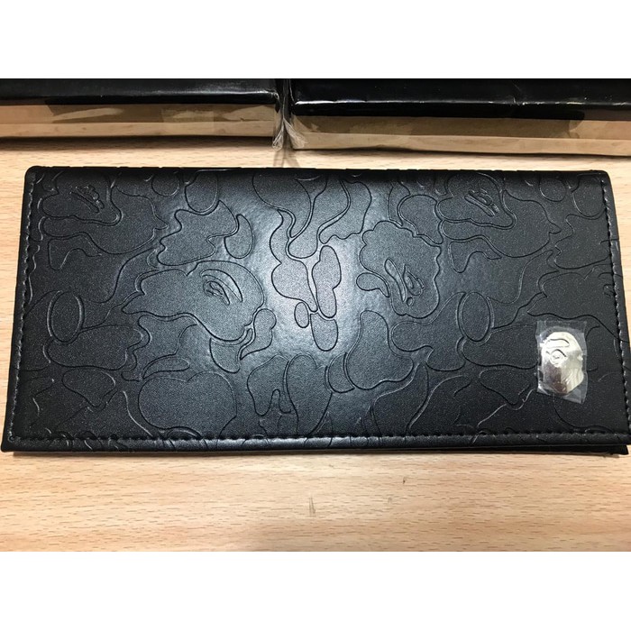 bape wallet leather embossed camo silver logo Dompet Pria