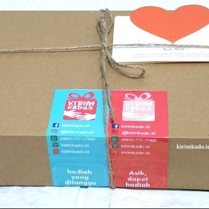 

KIRIMKADO.id- paket hampers kado valentine ulang tahun + pouch silver queen .