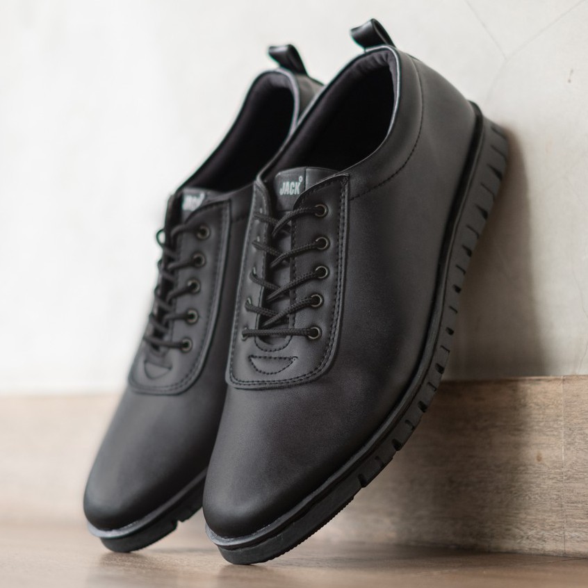 BRAVE BLACK |ManNeedMe x Jack| Sepatu Pantofel Pria | Oxford Formal