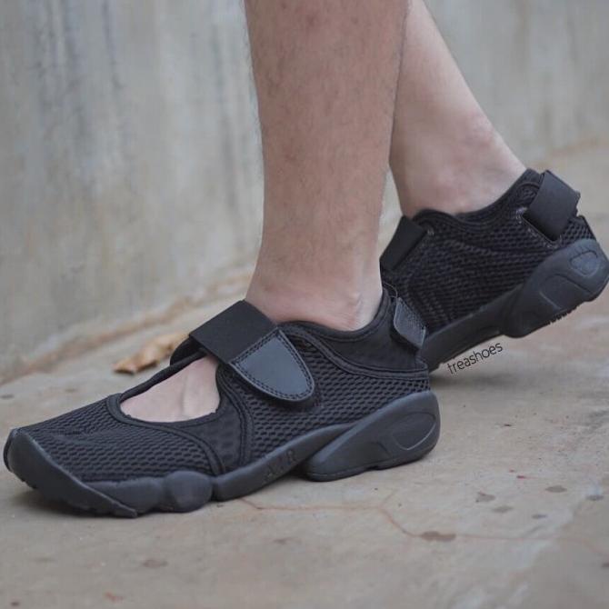 SANDAL PRIA SEPATU NIKE AIR RIFT TRIPLE BLACK PREMIUM ORIGINAL / SENDAL NIKE SANDAL SEPATU