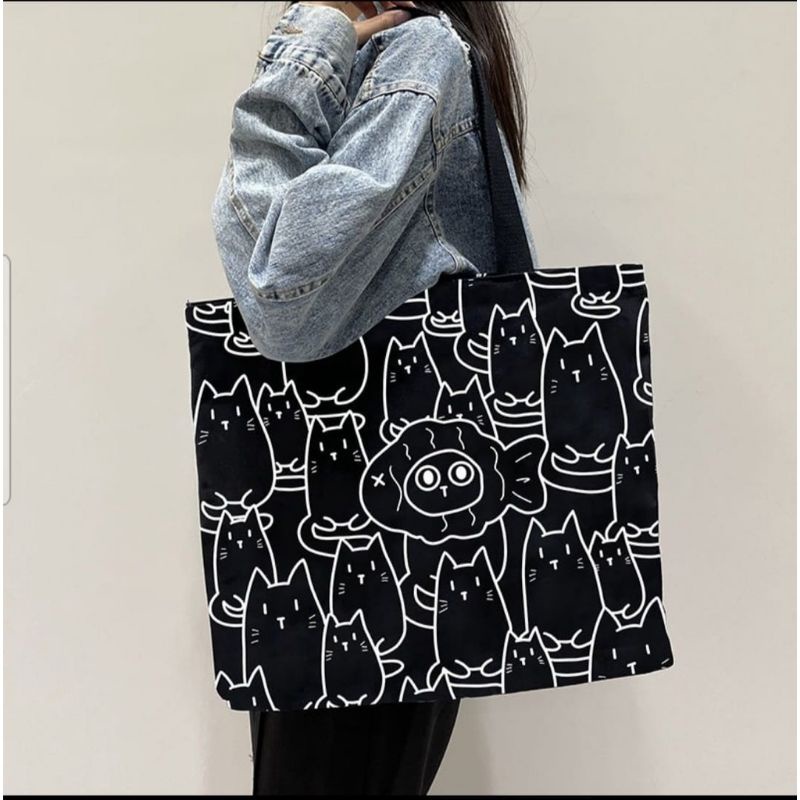 TOTE BAG BIUBIU MOTIF KUCING-Cat Motif Abstrak Kanvas Kucing Aestethic