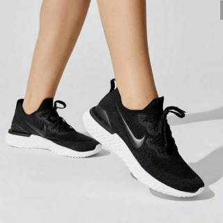  SEPATU NIKE EPIC REACT FLYKNIT 2  BLACK WHITE Shopee 